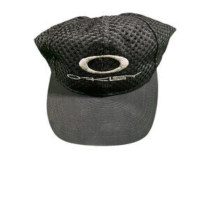 Vintage Oakley mesh SnapBack hat